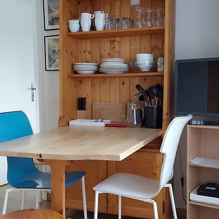 Calme Avec Balcon A Chamonix, Parking Et Wifi Inclus - Fr-1-517-70 Apartment *